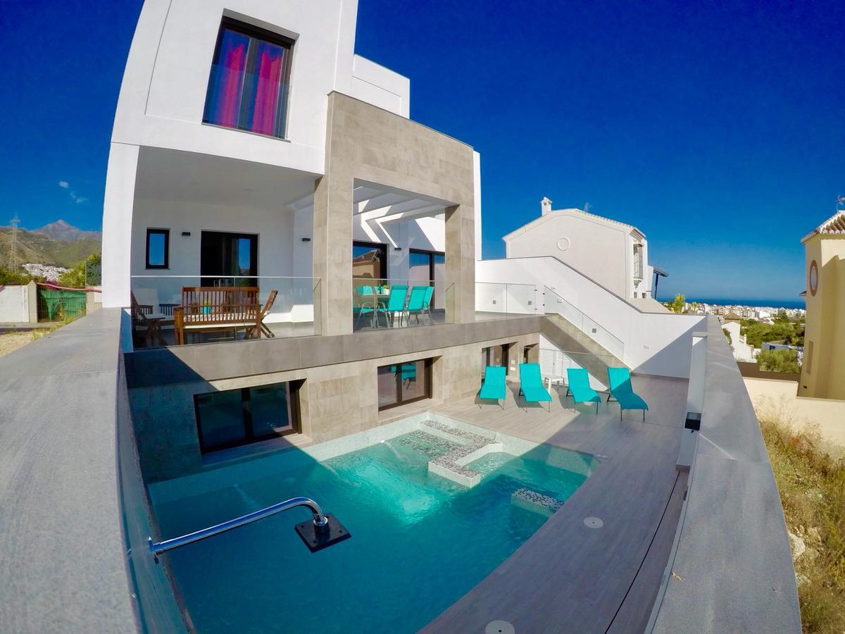 Villa Manhattan Nerja Exterior foto